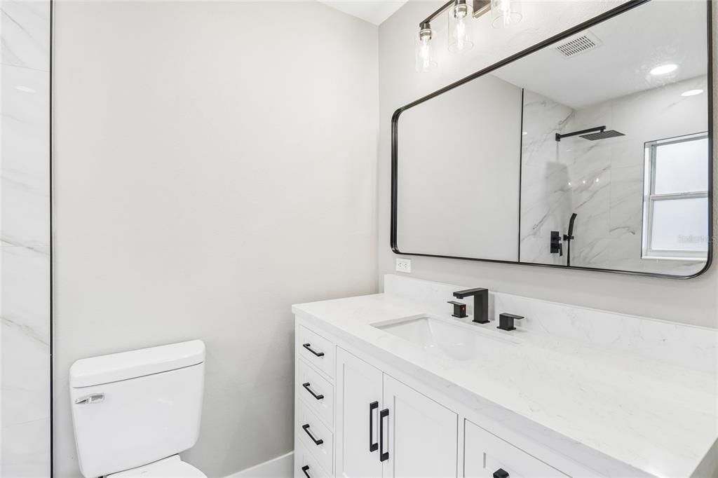 For Sale: $349,900 (3 beds, 2 baths, 1593 Square Feet)