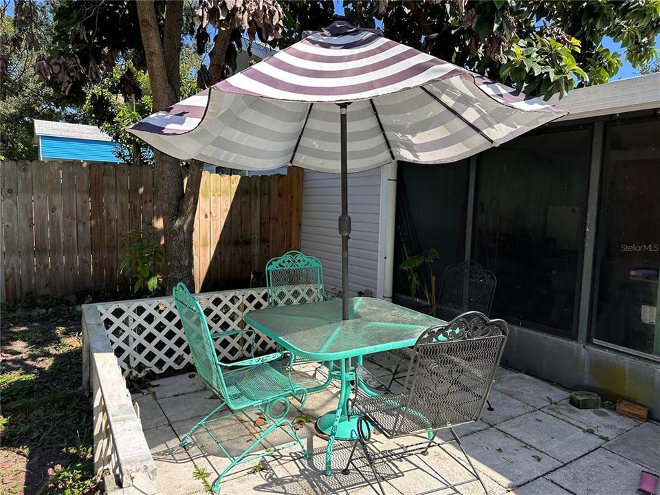 For Sale: $294,900 (4 beds, 2 baths, 1869 Square Feet)