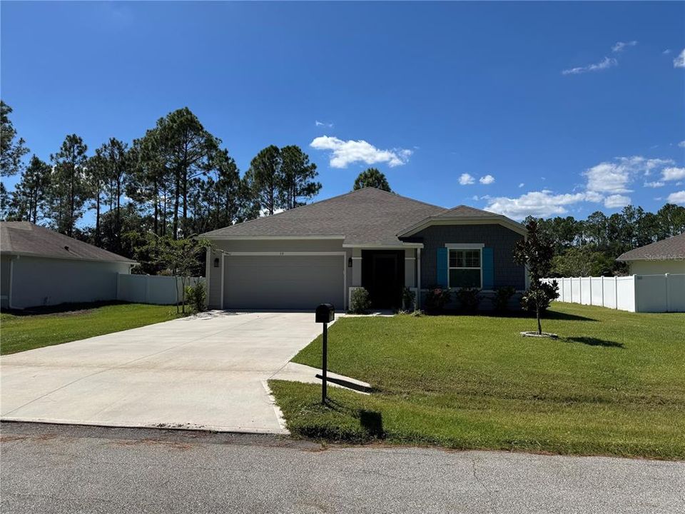 For Sale: $335,000 (3 beds, 2 baths, 1632 Square Feet)