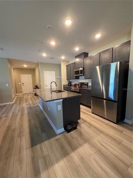 For Sale: $335,000 (3 beds, 2 baths, 1632 Square Feet)