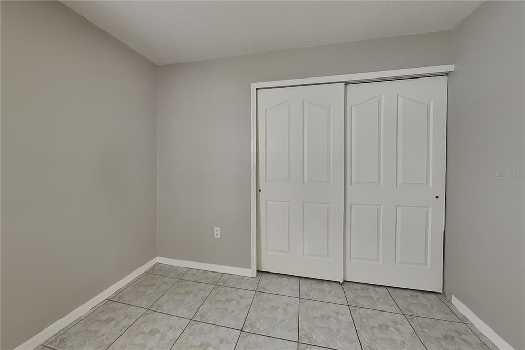 For Rent: $1,999 (3 beds, 2 baths, 1850 Square Feet)