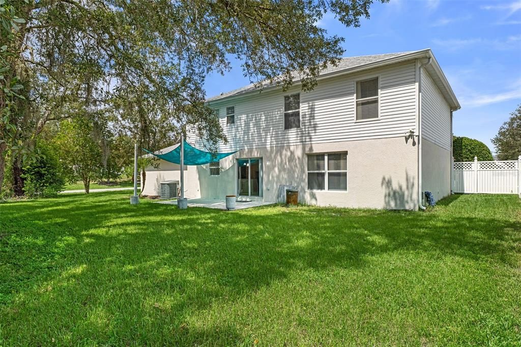 Activo con contrato: $349,900 (4 camas, 2 baños, 2348 Pies cuadrados)