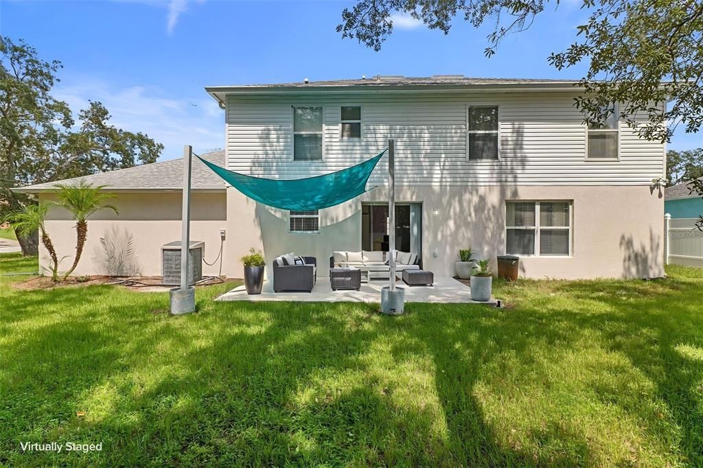Activo con contrato: $349,900 (4 camas, 2 baños, 2348 Pies cuadrados)