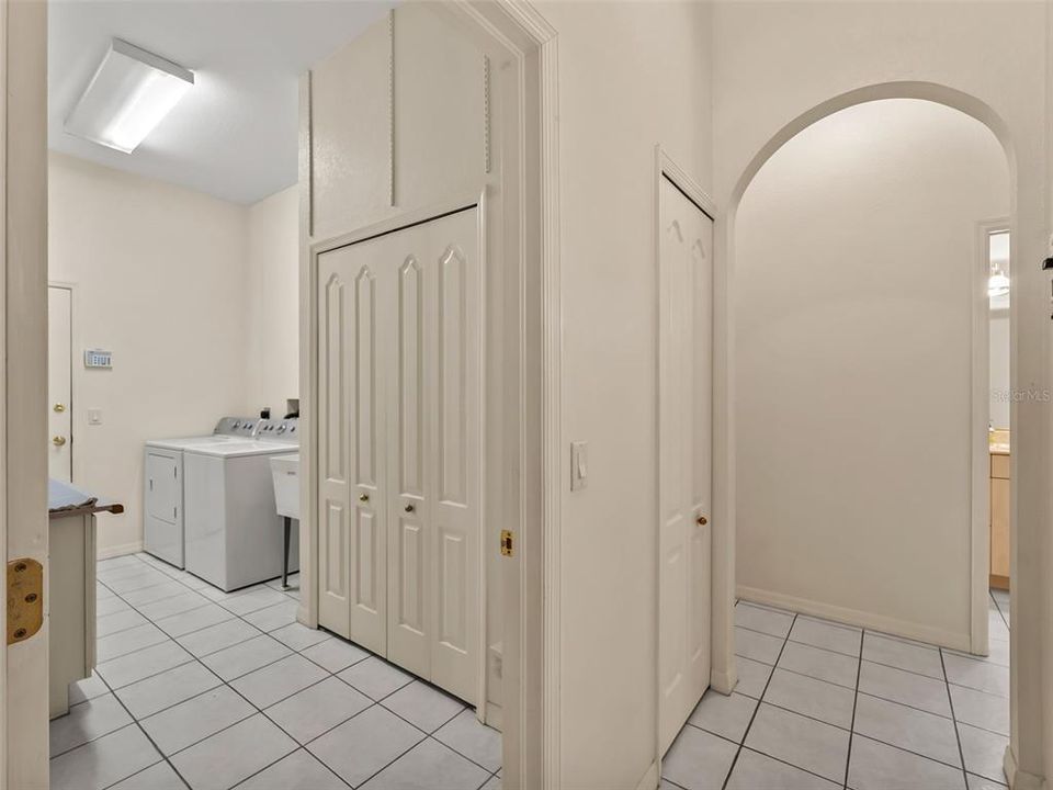 En Venta: $474,900 (3 camas, 2 baños, 2272 Pies cuadrados)