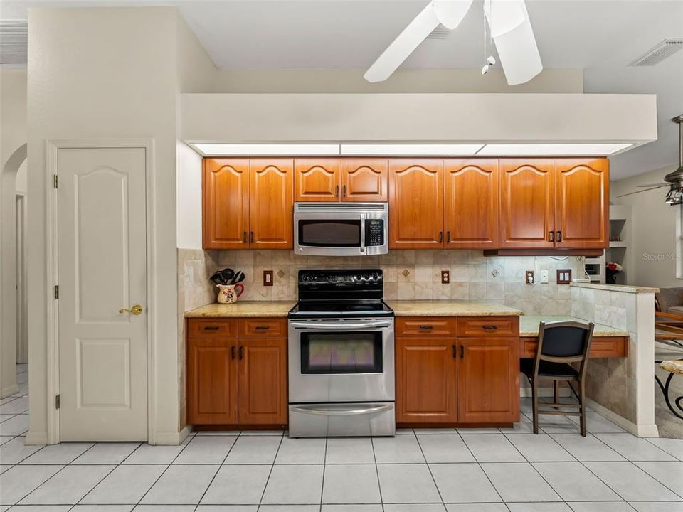En Venta: $474,900 (3 camas, 2 baños, 2272 Pies cuadrados)