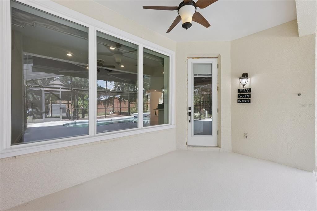 For Rent: $3,300 (4 beds, 2 baths, 2399 Square Feet)