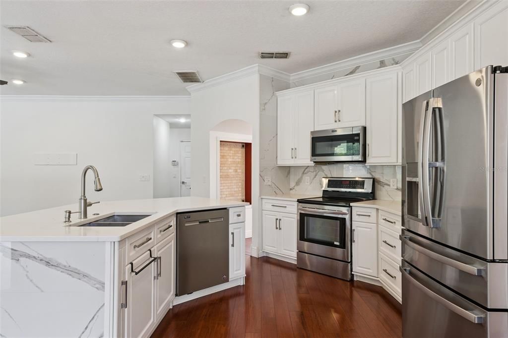 For Rent: $3,300 (4 beds, 2 baths, 2399 Square Feet)