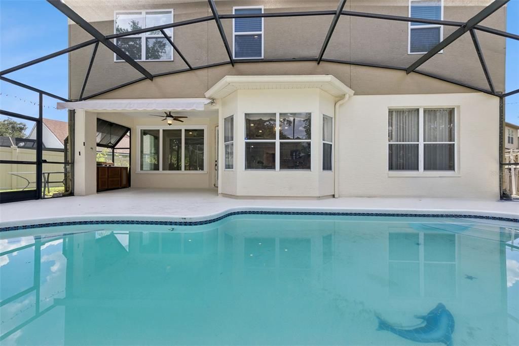 For Rent: $3,300 (4 beds, 2 baths, 2399 Square Feet)