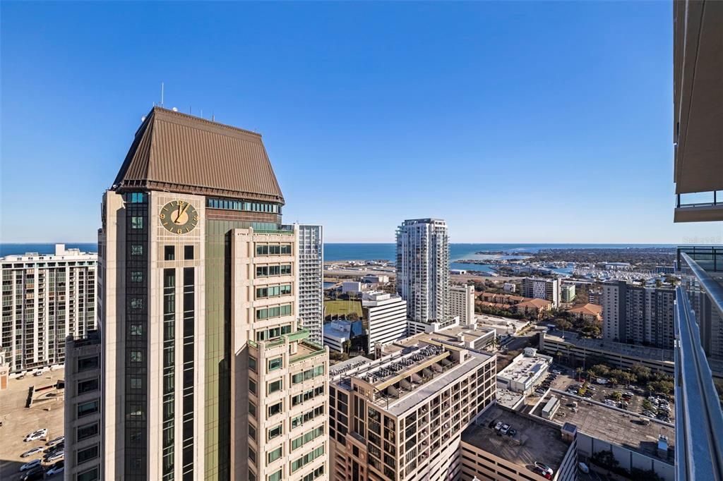 For Rent: $12,900 (2 beds, 3 baths, 1935 Square Feet)