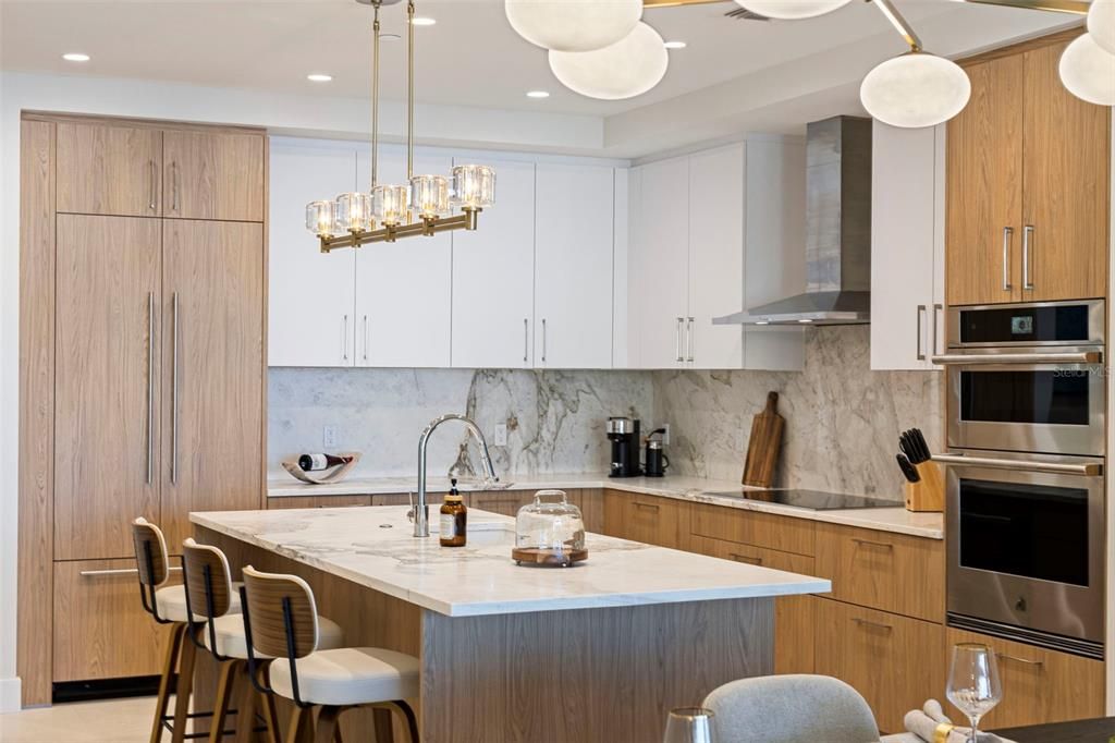 For Rent: $12,900 (2 beds, 3 baths, 1935 Square Feet)