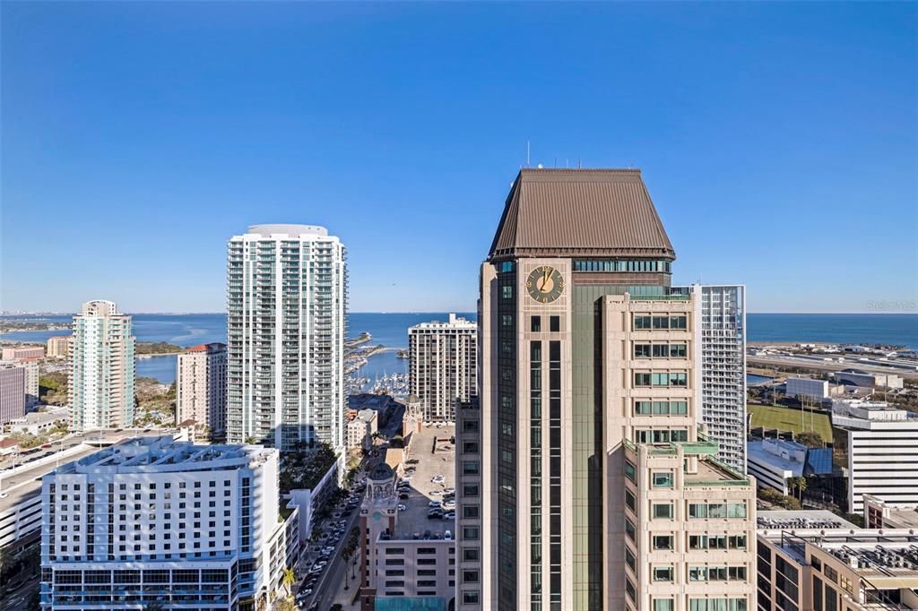 For Rent: $12,900 (2 beds, 3 baths, 1935 Square Feet)