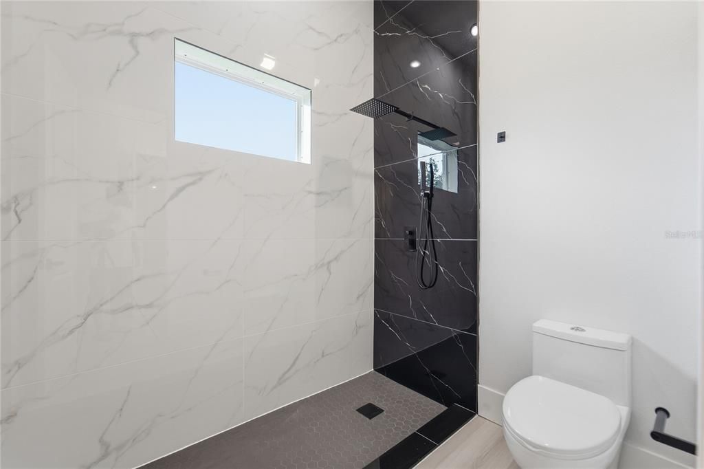 For Sale: $419,890 (4 beds, 3 baths, 1982 Square Feet)