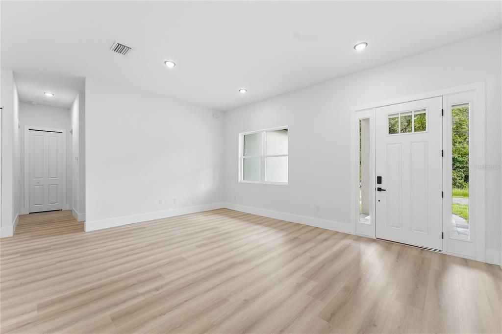 For Sale: $419,890 (4 beds, 3 baths, 1982 Square Feet)