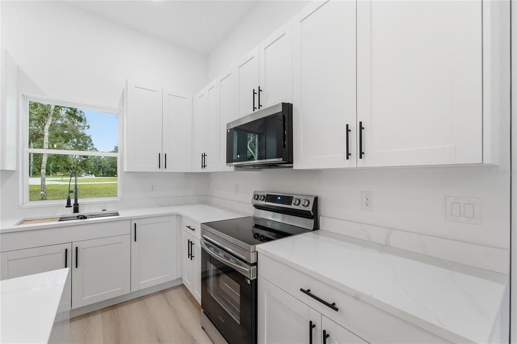 For Sale: $419,890 (4 beds, 3 baths, 1982 Square Feet)