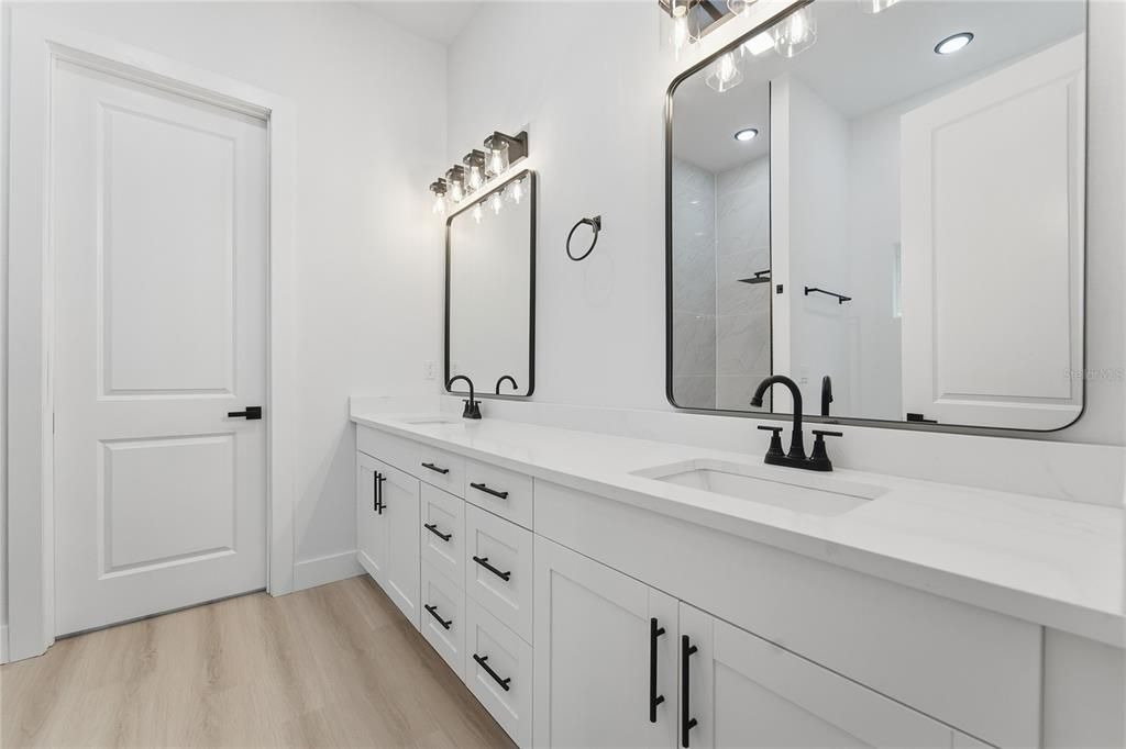 For Sale: $419,890 (4 beds, 3 baths, 1982 Square Feet)