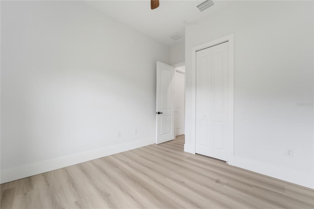 For Sale: $419,890 (4 beds, 3 baths, 1982 Square Feet)
