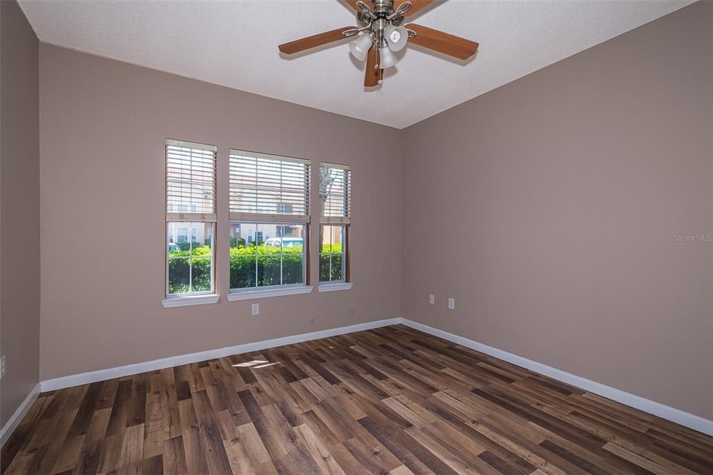 For Rent: $1,400 (1 beds, 1 baths, 790 Square Feet)
