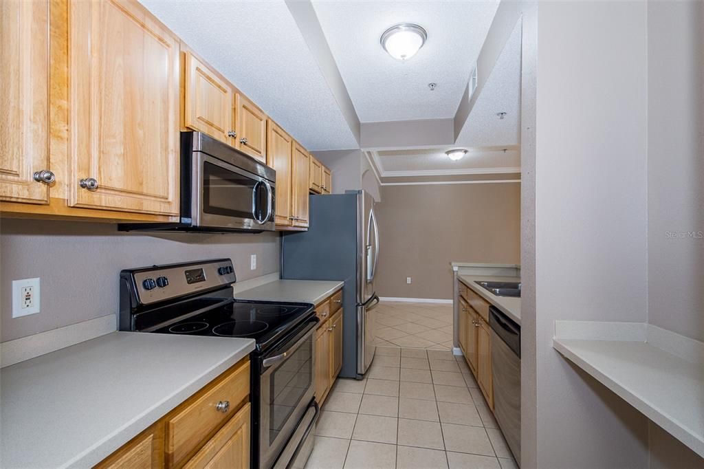 For Rent: $1,400 (1 beds, 1 baths, 790 Square Feet)