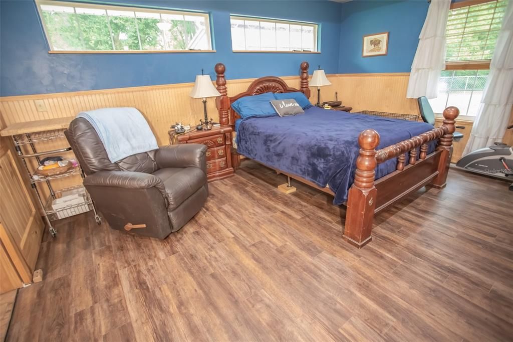 На продажу: $549,900 (3 спален, 2 ванн, 2004 Квадратных фут)