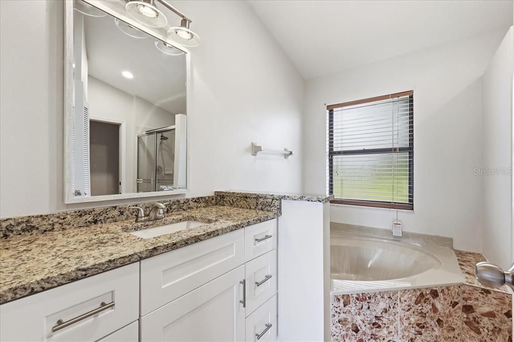 En Venta: $329,900 (3 camas, 2 baños, 1352 Pies cuadrados)