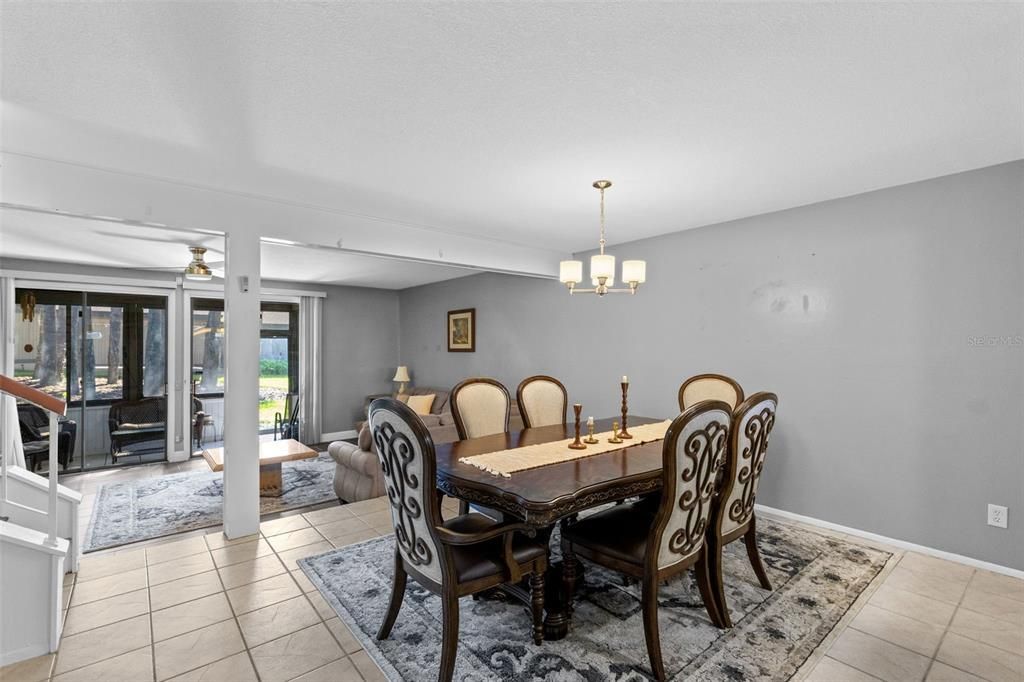 For Sale: $299,900 (4 beds, 3 baths, 2232 Square Feet)