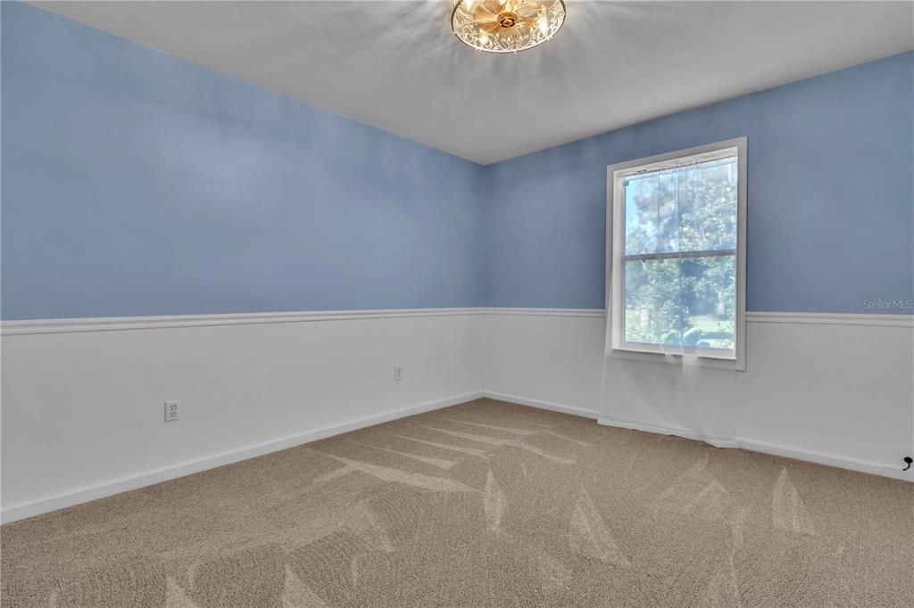 For Sale: $294,900 (3 beds, 2 baths, 1404 Square Feet)