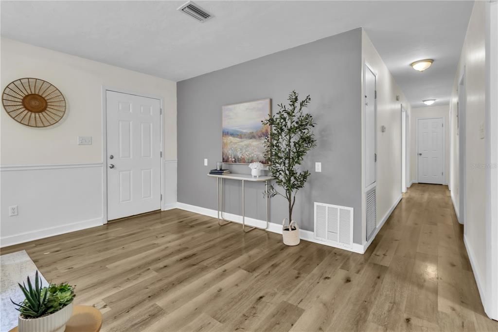 For Sale: $294,900 (3 beds, 2 baths, 1404 Square Feet)