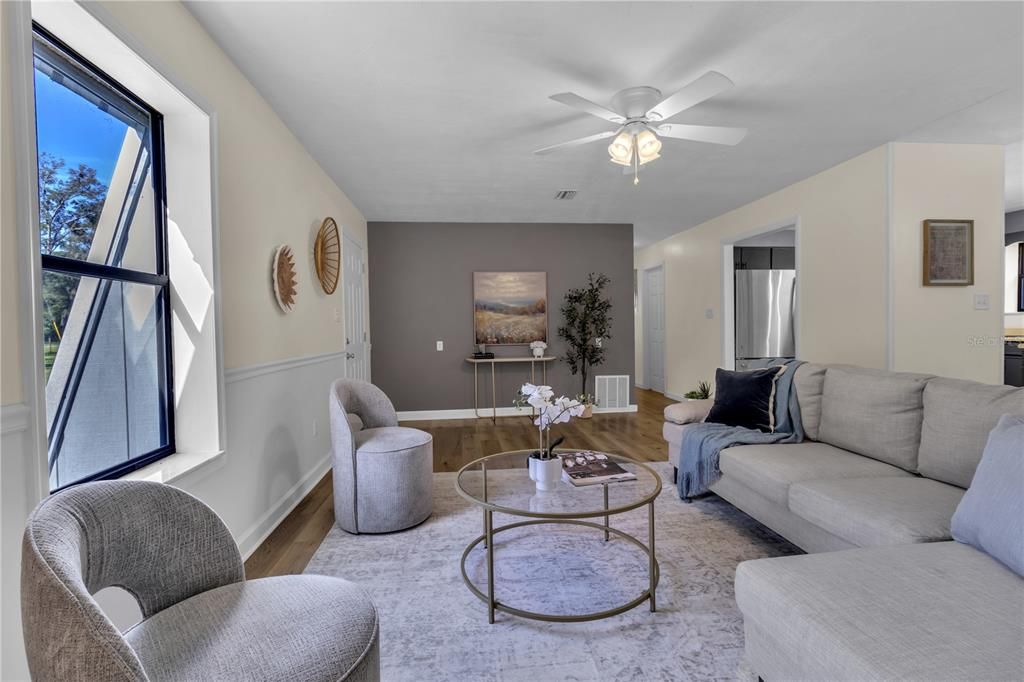 For Sale: $294,900 (3 beds, 2 baths, 1404 Square Feet)