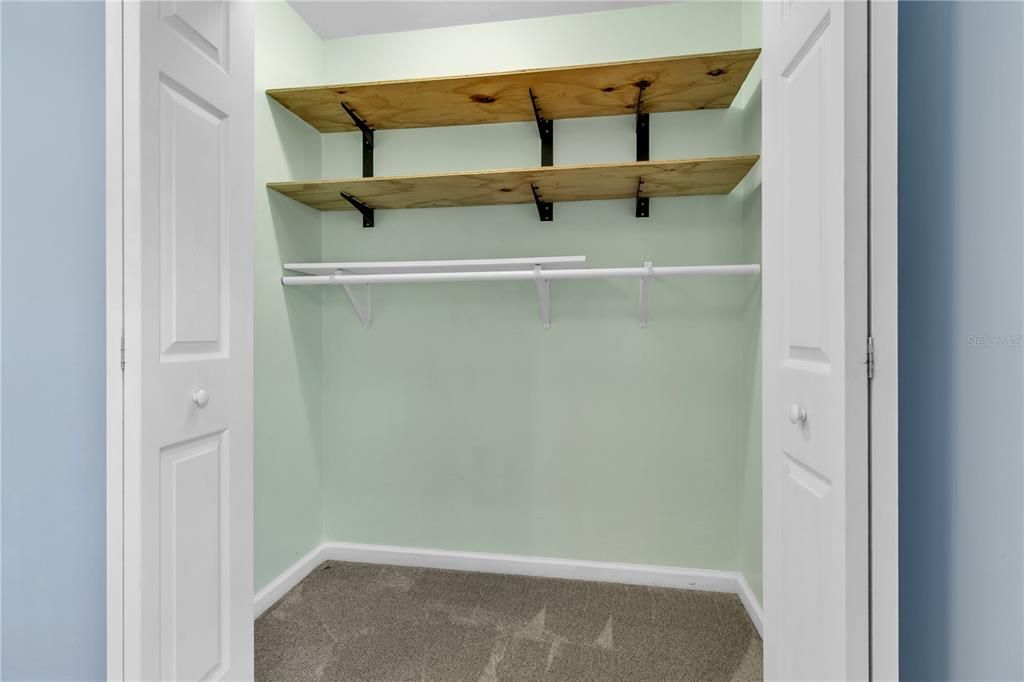 For Sale: $294,900 (3 beds, 2 baths, 1404 Square Feet)