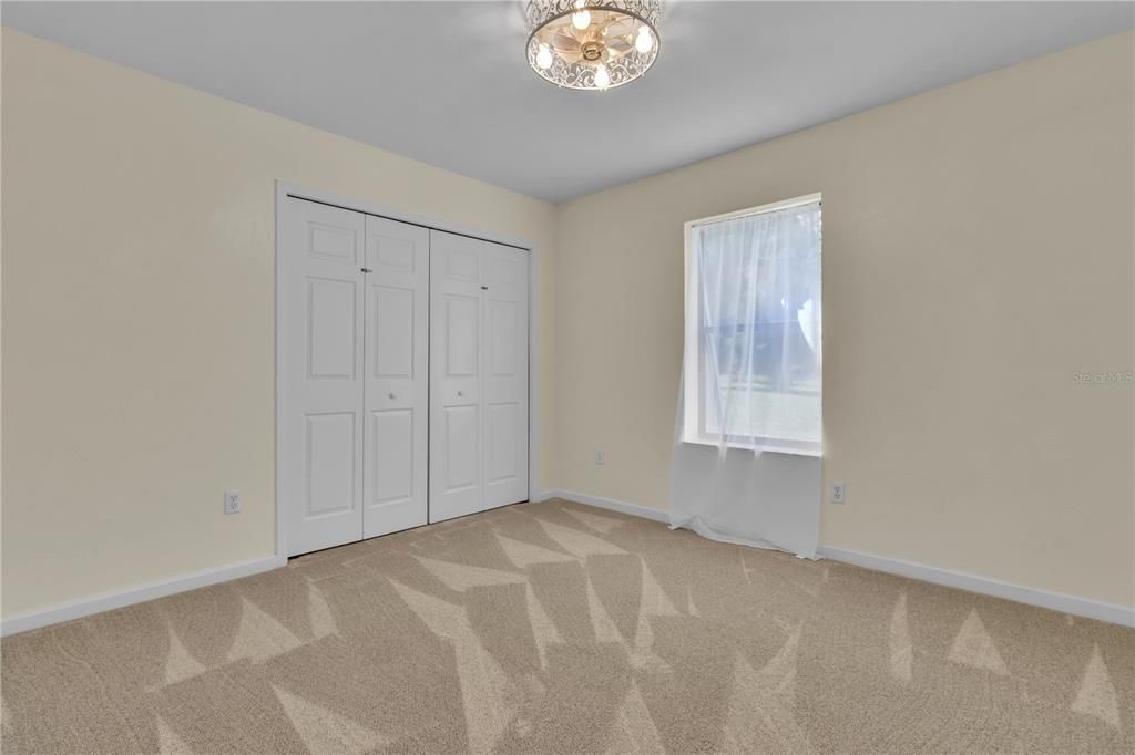 For Sale: $294,900 (3 beds, 2 baths, 1404 Square Feet)