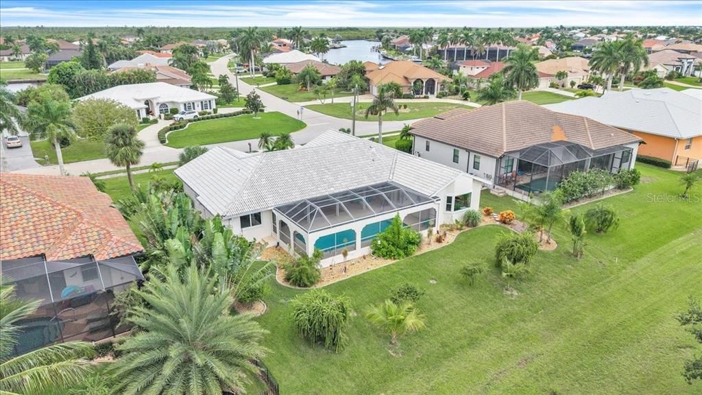 En Venta: $565,000 (3 camas, 2 baños, 2489 Pies cuadrados)