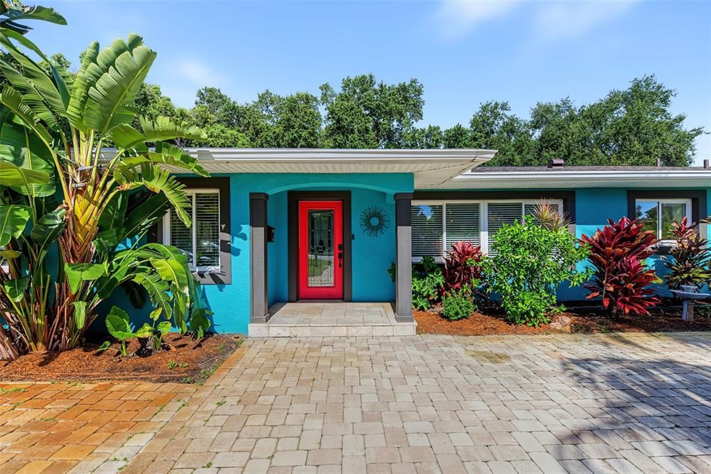 For Sale: $699,900 (2 beds, 2 baths, 1520 Square Feet)