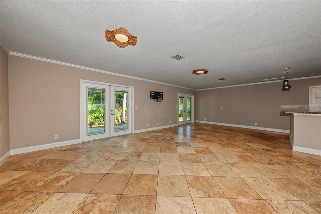 For Sale: $699,900 (2 beds, 2 baths, 1520 Square Feet)