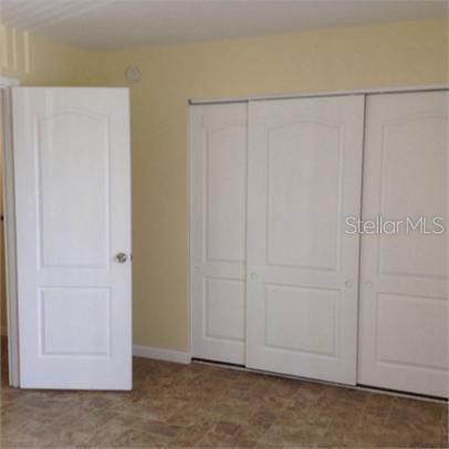For Rent: $1,300 (2 beds, 1 baths, 1071 Square Feet)