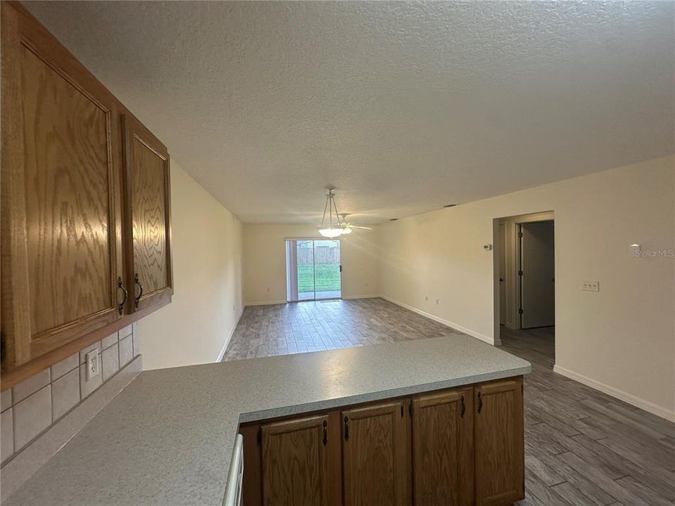 For Rent: $1,595 (2 beds, 2 baths, 1040 Square Feet)