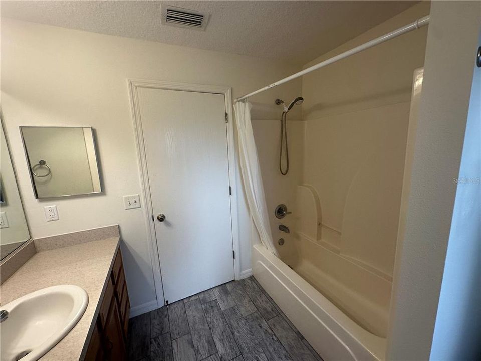 For Rent: $1,595 (2 beds, 2 baths, 1040 Square Feet)