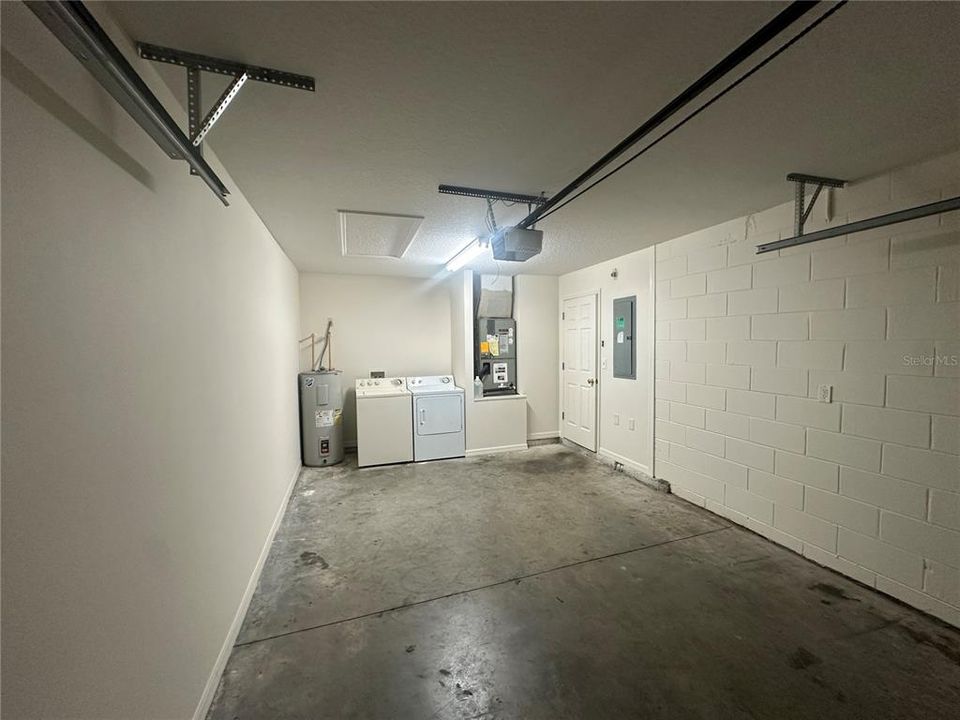 For Rent: $1,595 (2 beds, 2 baths, 1040 Square Feet)