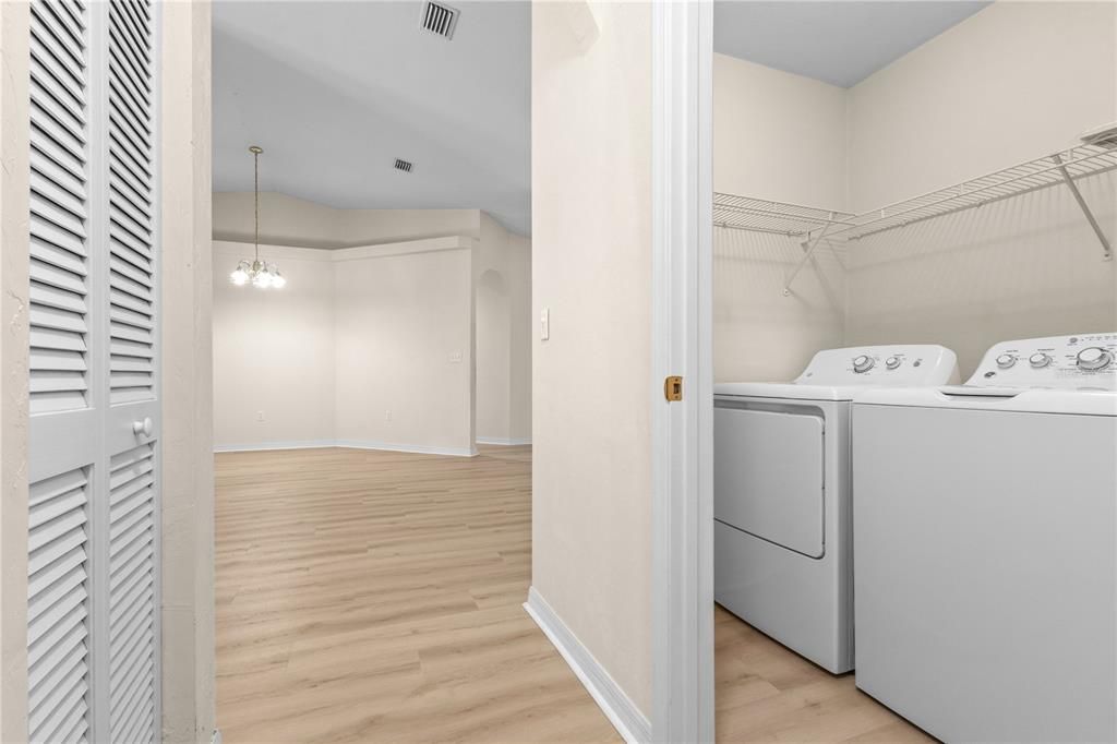 For Sale: $275,000 (3 beds, 2 baths, 1450 Square Feet)