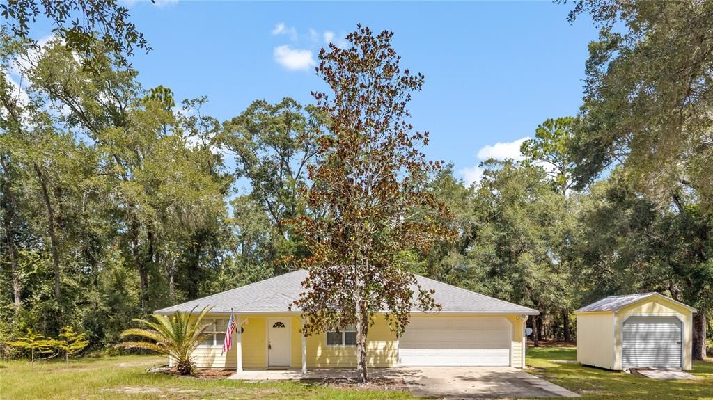 For Sale: $275,000 (3 beds, 2 baths, 1450 Square Feet)