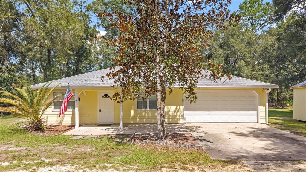 For Sale: $275,000 (3 beds, 2 baths, 1450 Square Feet)