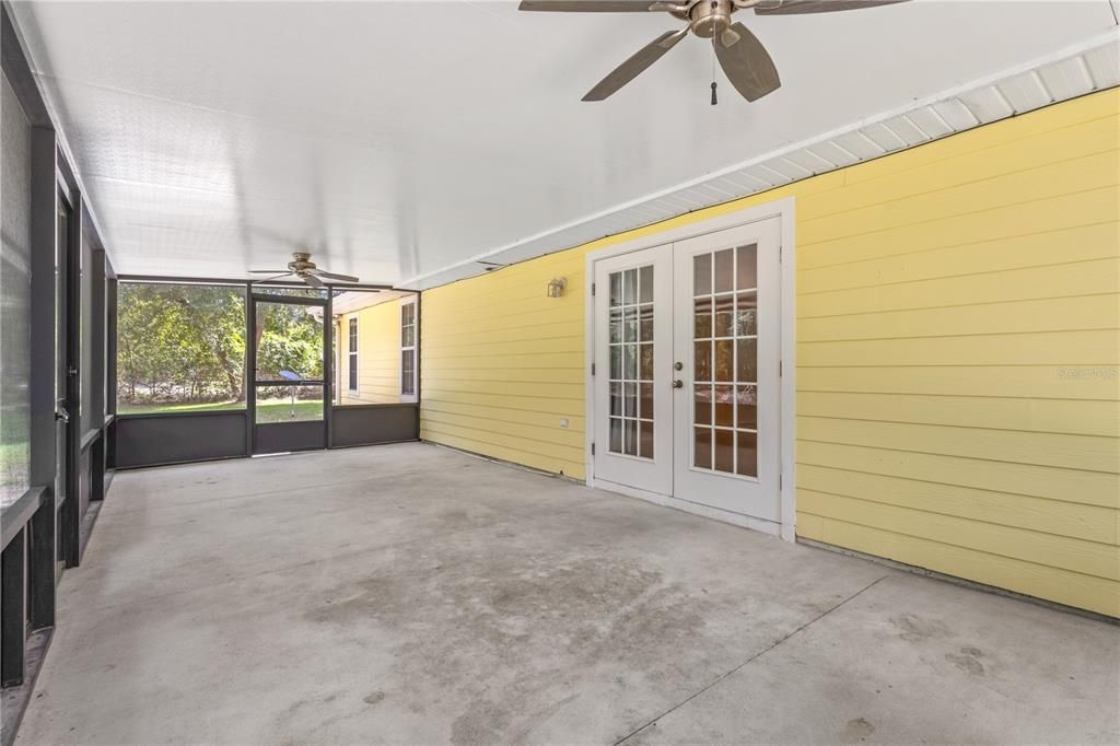For Sale: $275,000 (3 beds, 2 baths, 1450 Square Feet)