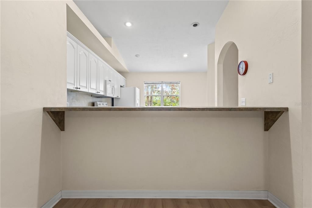 For Sale: $275,000 (3 beds, 2 baths, 1450 Square Feet)