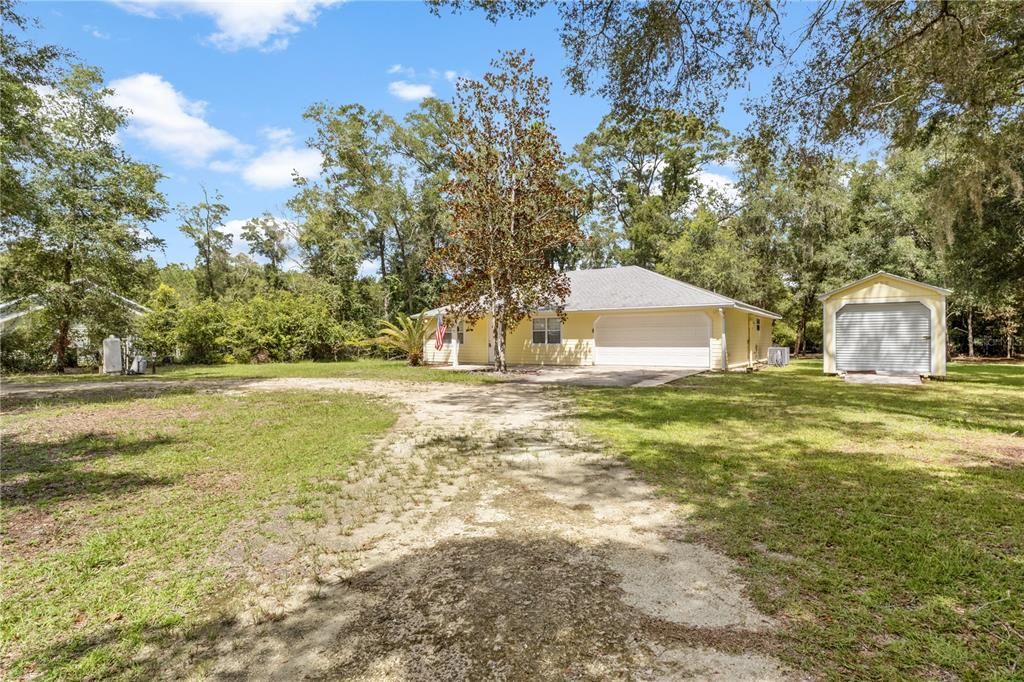 For Sale: $275,000 (3 beds, 2 baths, 1450 Square Feet)