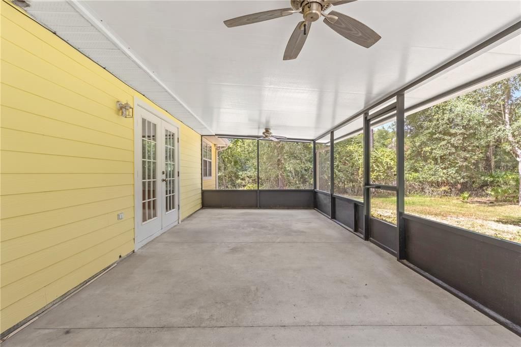 For Sale: $275,000 (3 beds, 2 baths, 1450 Square Feet)