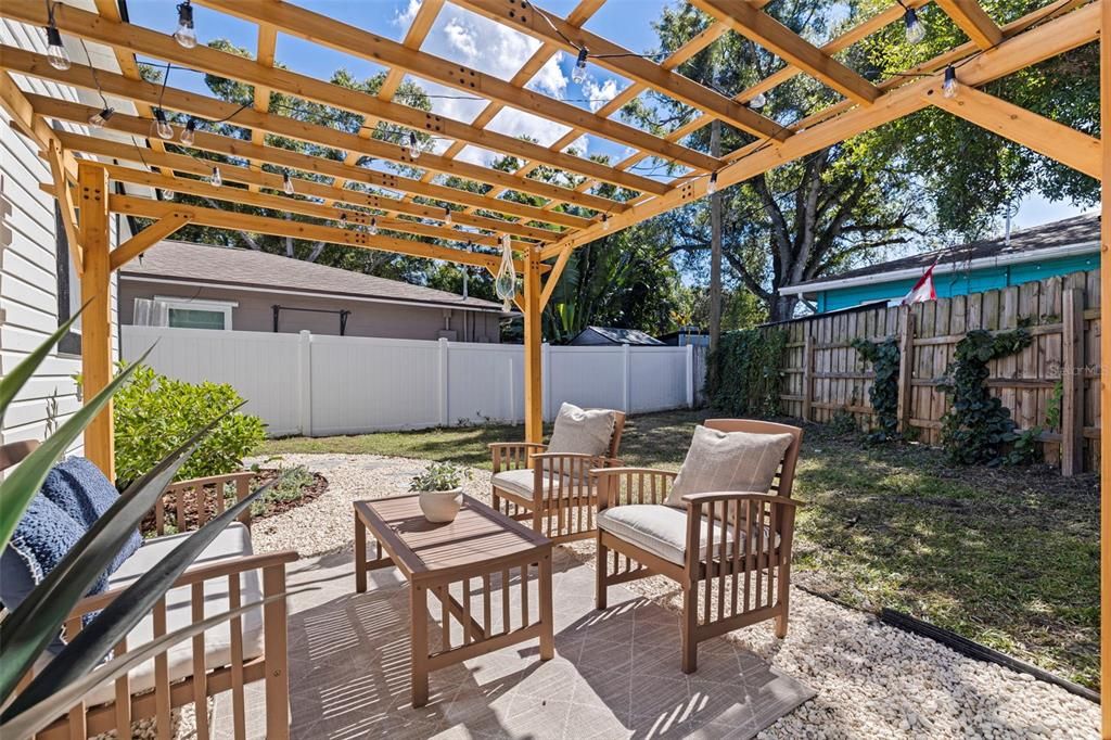 En Venta: $489,900 (3 camas, 2 baños, 1176 Pies cuadrados)