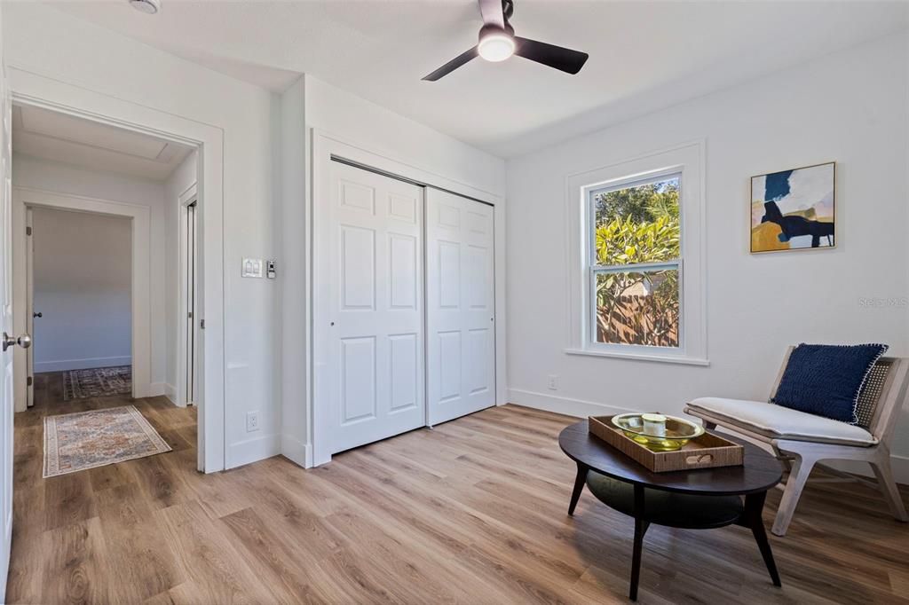 En Venta: $489,900 (3 camas, 2 baños, 1176 Pies cuadrados)