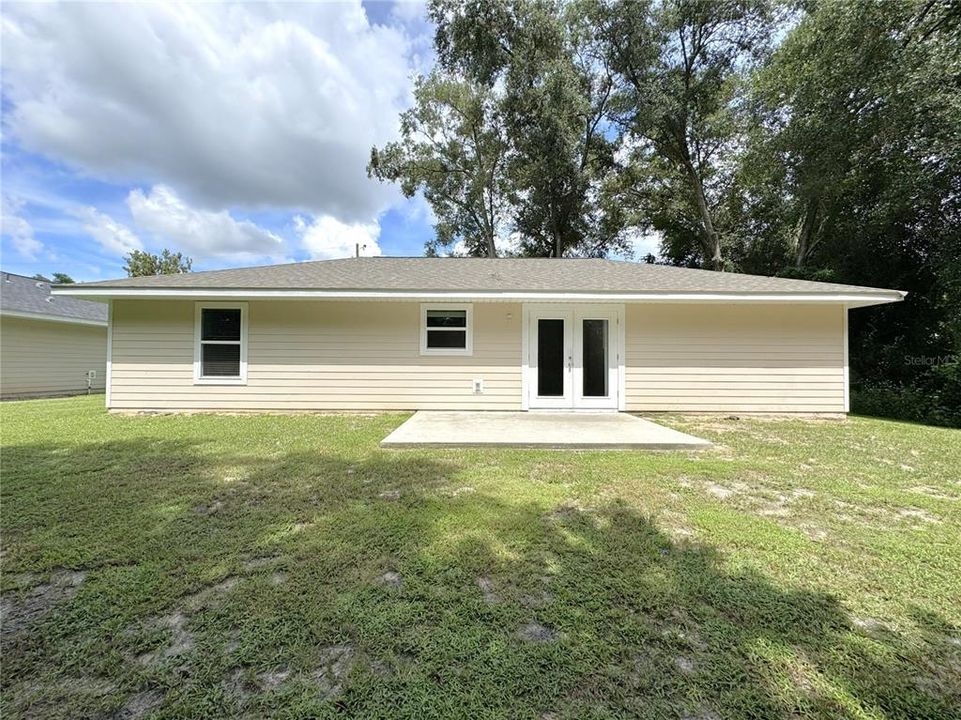 For Rent: $1,600 (3 beds, 2 baths, 1140 Square Feet)