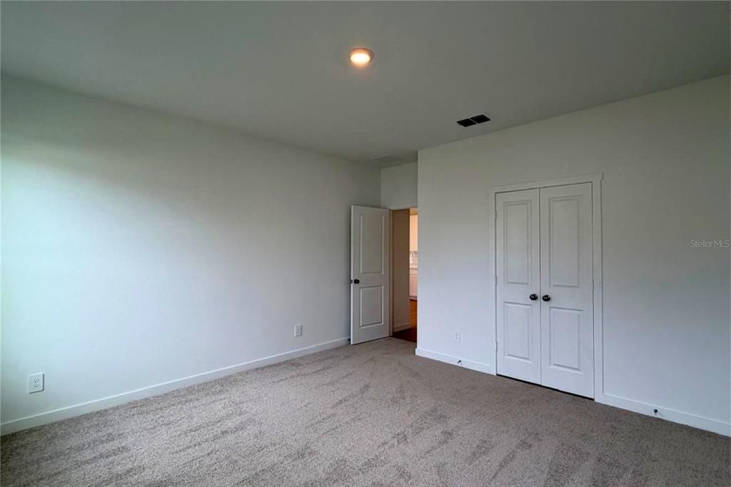 For Rent: $1,850 (3 beds, 2 baths, 2366 Square Feet)