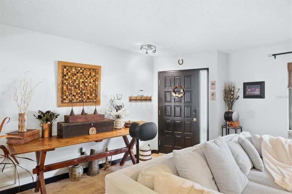 Activo con contrato: $525,000 (3 camas, 2 baños, 1593 Pies cuadrados)