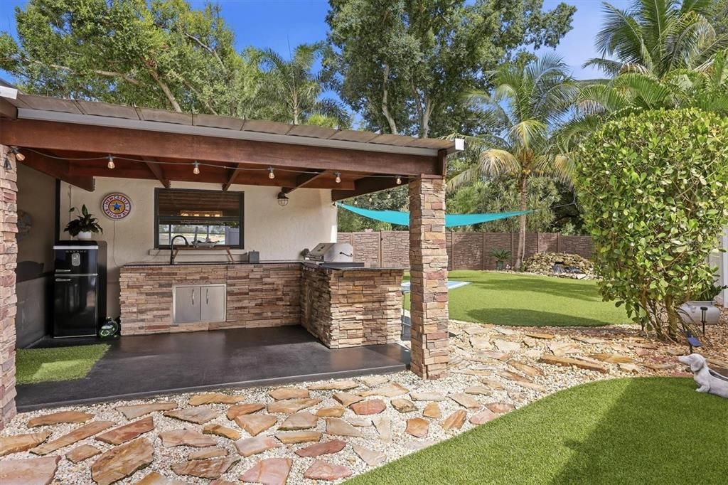 Activo con contrato: $525,000 (3 camas, 2 baños, 1593 Pies cuadrados)